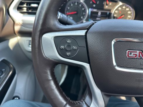 Used 2017 GMC Acadia SLT AWD/4WD image 26