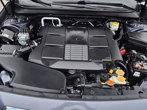 Used 2017 Subaru Outback 3.6R Limited AWD/4WD image 16