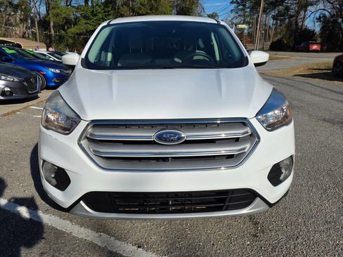 Used 2019 Ford Escape SE image 5