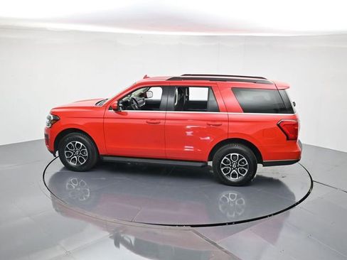 Used 2024 Ford Expedition XLT image 42