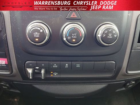 Used 2013 RAM 1500 Express image 21