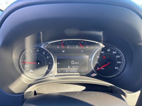 Used 2024 GMC Terrain SLT image 16