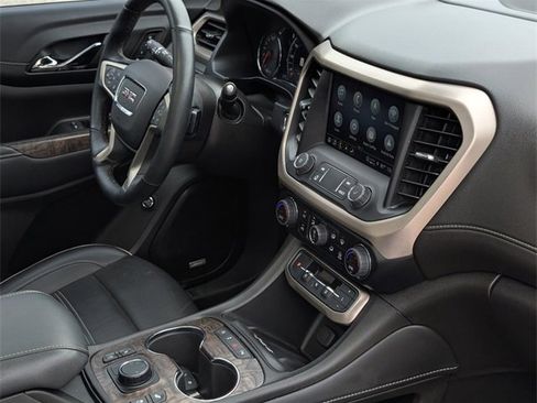 Used 2023 GMC Acadia Denali w/ Denali Technology Package image 36