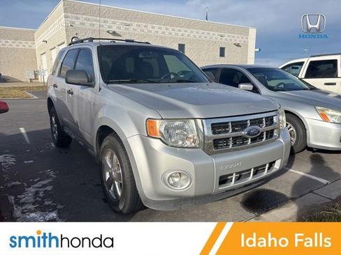 Used 2009 Ford Escape XLT image 1