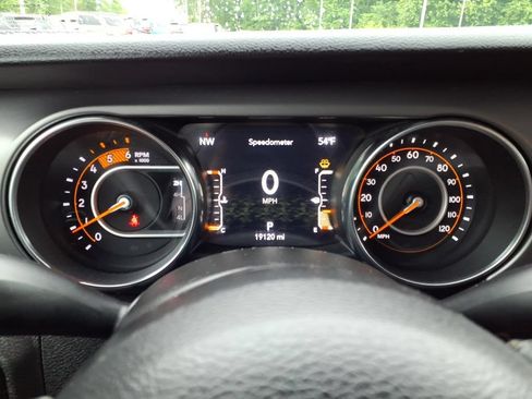 Used 2021 Jeep Gladiator Sport AWD/4WD image 19