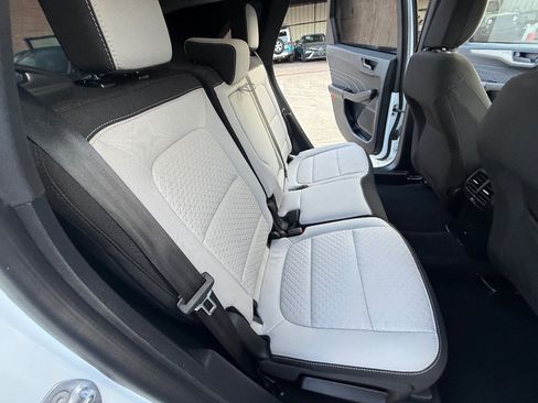 Used 2023 Ford Escape Active w/ Tech Pack #1 FWD image 16