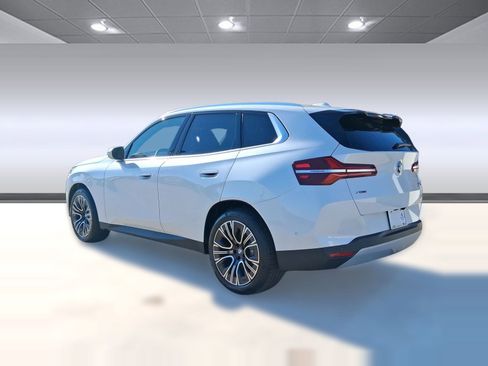 Used 2026 BMW X3 xDrive30 w/ Premium Package image 3