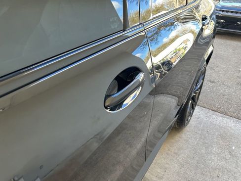 Used 2024 BMW X5 sDrive40i w/ M Sport Package image 18