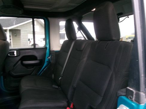 Used 2019 Jeep Wrangler Unlimited Sport S AWD/4WD image 14
