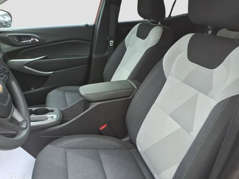 Certified 2024 Chevrolet Trax LS w/ LS Convenience Package image 12