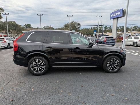 Certified 2022 Volvo XC90 T6 Momentum image 7
