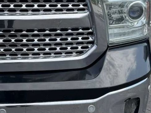 Used 2017 RAM 1500 Laramie w/ Convenience Group AWD/4WD image 9