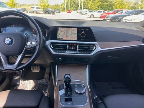 Used 2020 BMW 330i Sedan w/ Convenience Package RWD image 15