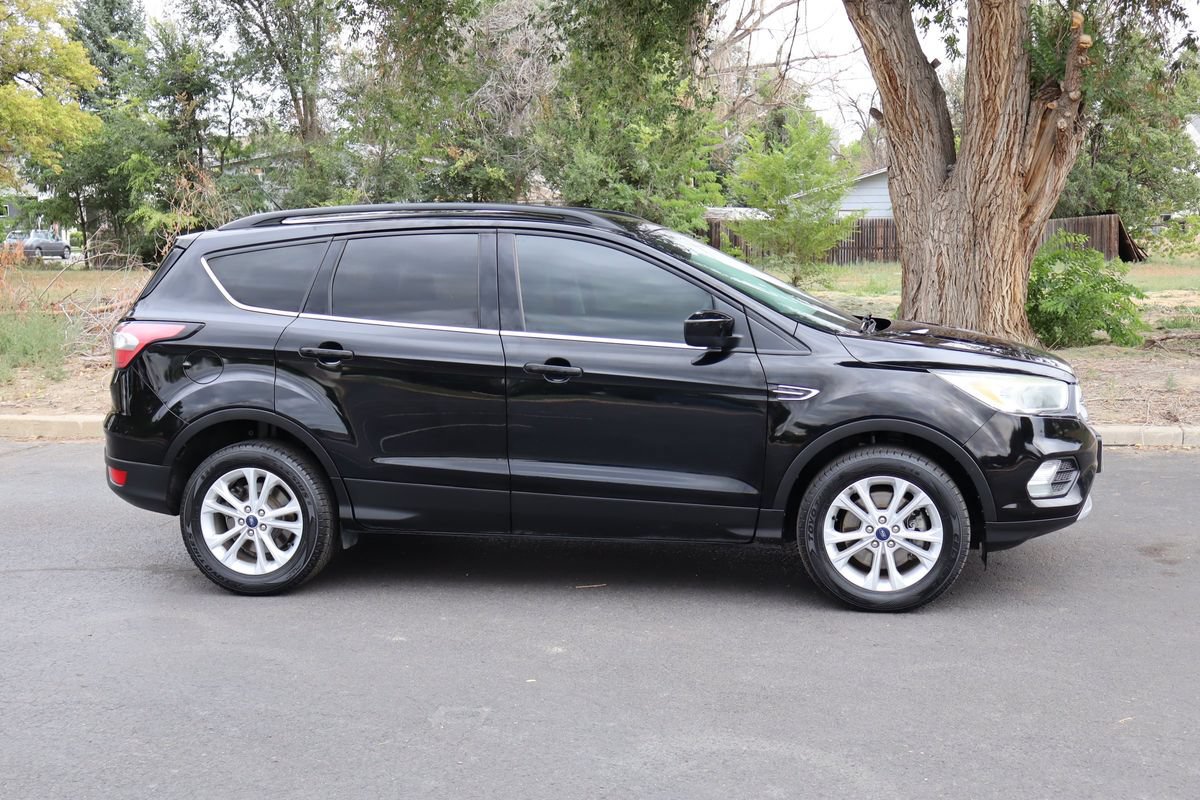 Used 2018 Ford Escape SE AWD/4WD image 3