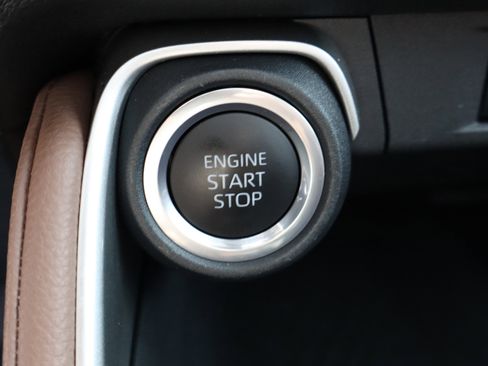 Used 2024 Toyota Grand Highlander AWD image 19