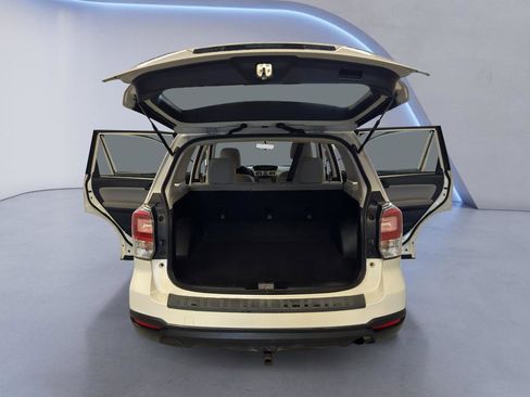 Used 2018 Subaru Forester 2.5i image 13