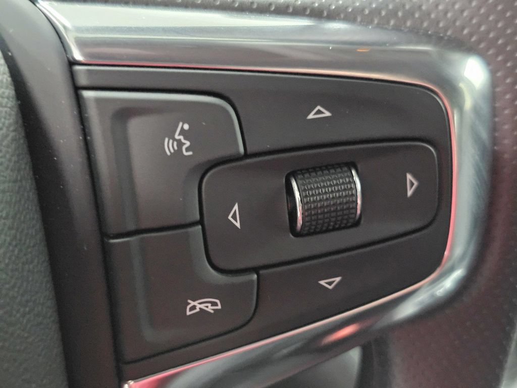 Used 2026 Chevrolet Blazer LT FWD image 32