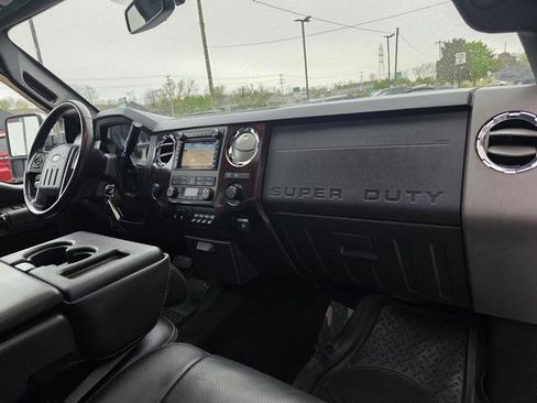 Used 2011 Ford F350 Lariat w/ Lariat Ultimate Pkg AWD/4WD image 32