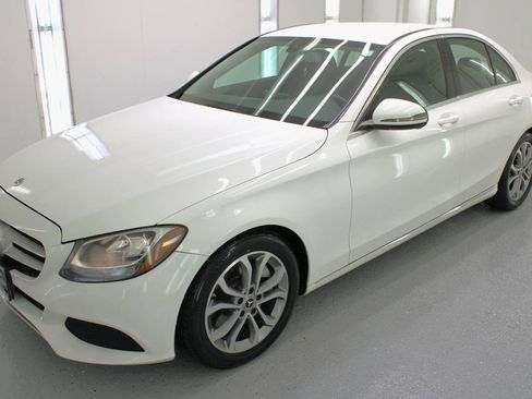 Used 2017 Mercedes-Benz C 300 Sedan image 5