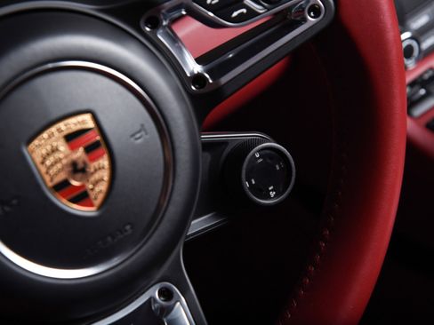 Used 2019 Porsche 911 Targa 4 GTS image 18