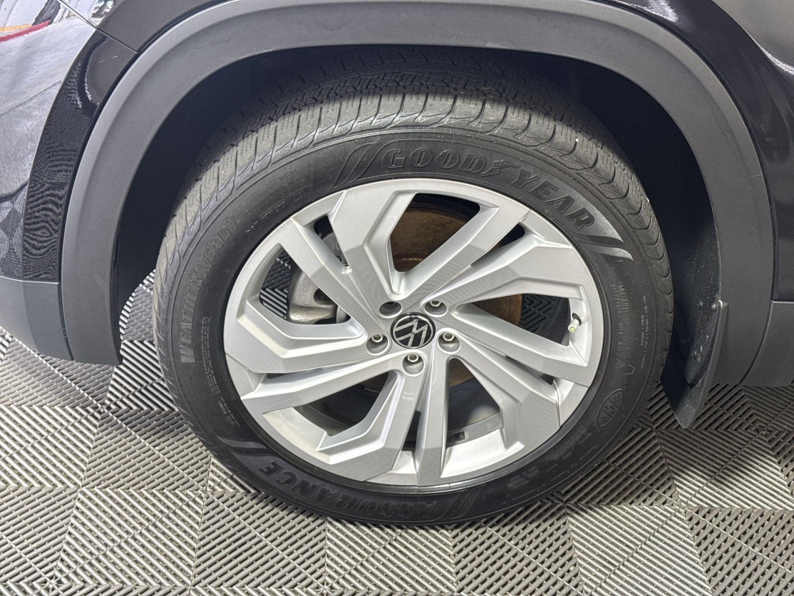 Used 2021 Volkswagen Atlas Cross Sport SEL AWD/4WD image 12