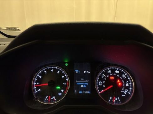 Used 2021 Toyota RAV4 XLE w/ Convenience Package AWD/4WD image 14