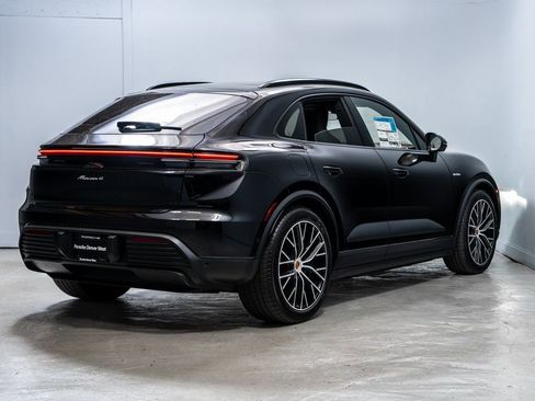 New 2026 Porsche Macan 4 Electric image 7