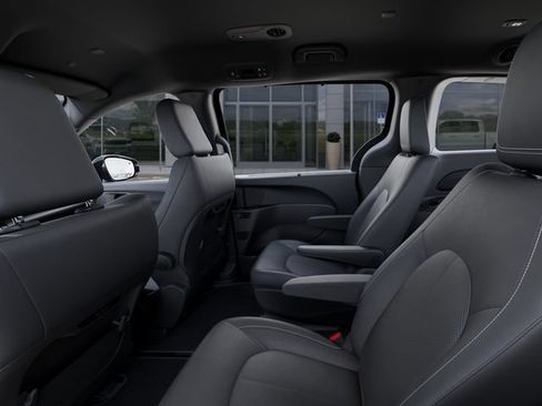 New 2026 Chrysler Pacifica Select FWD image 23
