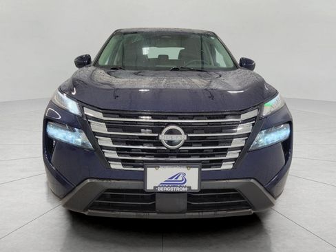 Used 2025 Nissan Rogue SV image 14