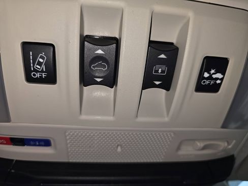 Used 2020 Subaru Ascent Limited w/ Technology Package image 24