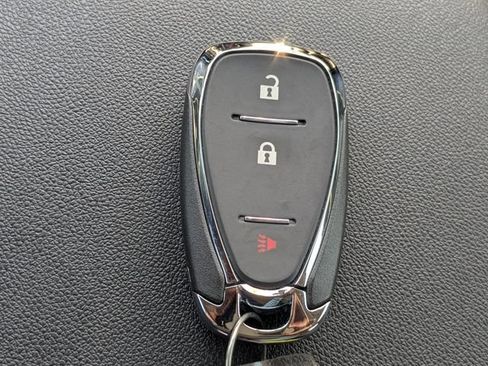 Used 2023 Chevrolet Equinox LT FWD image 28
