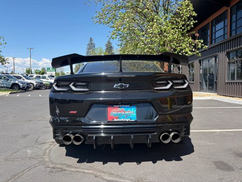 Used 2022 Chevrolet Camaro SS w/ Redline Edition RWD image 4