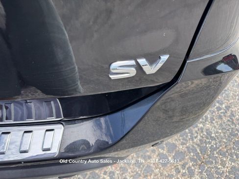 Used 2019 Nissan Rogue SV w/ Premium Package FWD image 9