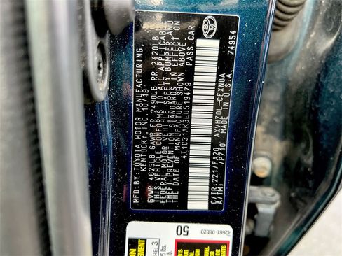 Used 2020 Toyota Camry LE image 28