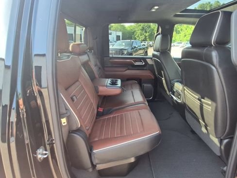 Used 2024 GMC Sierra 2500 Denali Ultimate AWD/4WD image 28