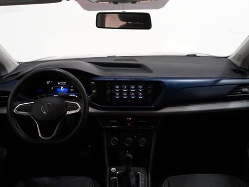 Used 2022 Volkswagen Taos SE image 15