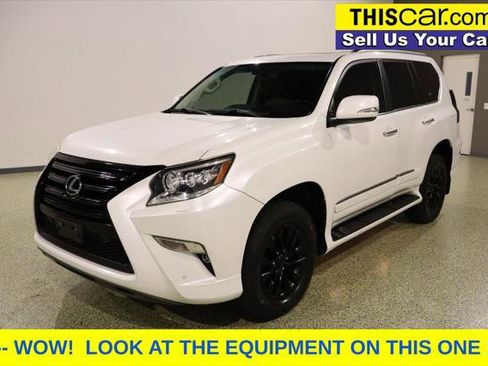 Used 2017 Lexus GX 460 image 3