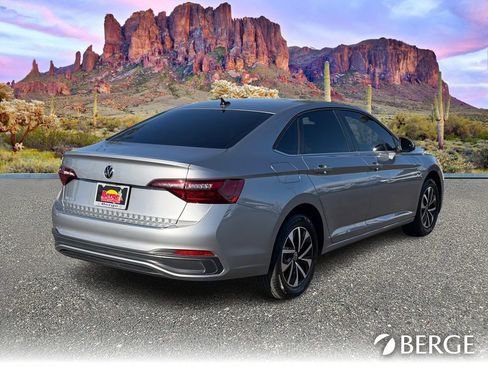 Used 2024 Volkswagen Jetta S image 8