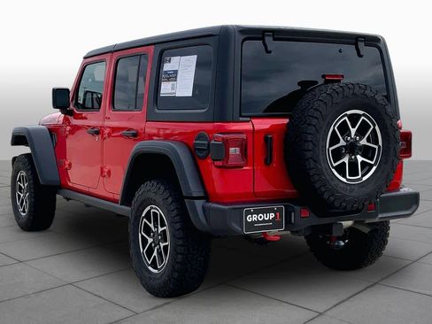 Used 2026 Jeep Wrangler Unlimited Rubicon AWD/4WD image 11
