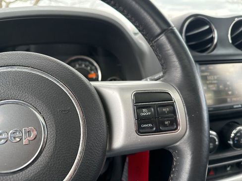 Used 2016 Jeep Compass High Altitude image 26