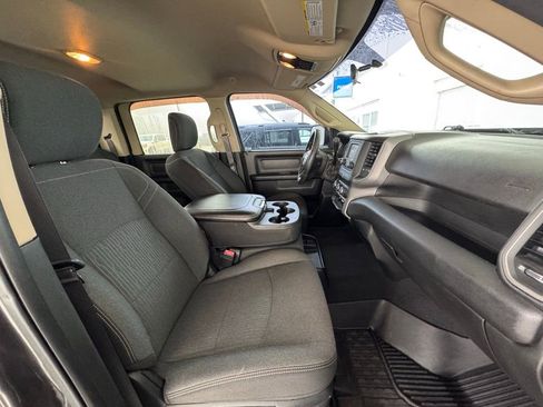 Used 2019 RAM 3500 Tradesman image 16