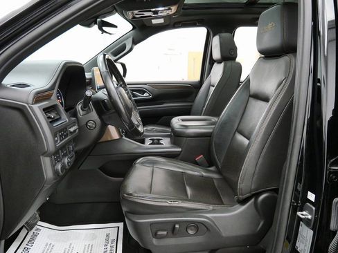 Used 2021 Chevrolet Suburban High Country w/ Premium Package image 12