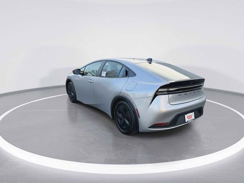 New 2026 Toyota Prius Plug-In Hybrid image 6