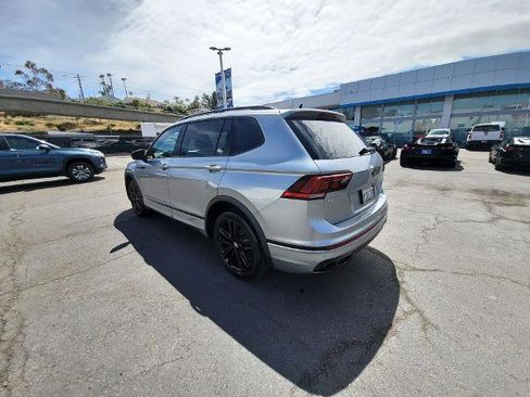 Used 2022 Volkswagen Tiguan SE R-Line image 6