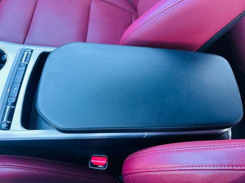 Used 2019 Kia Stinger GT1 image 32