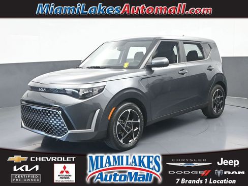 Used 2023 Kia Soul EX image 1