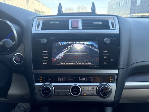 Used 2017 Subaru Outback 2.5i Limited image 23