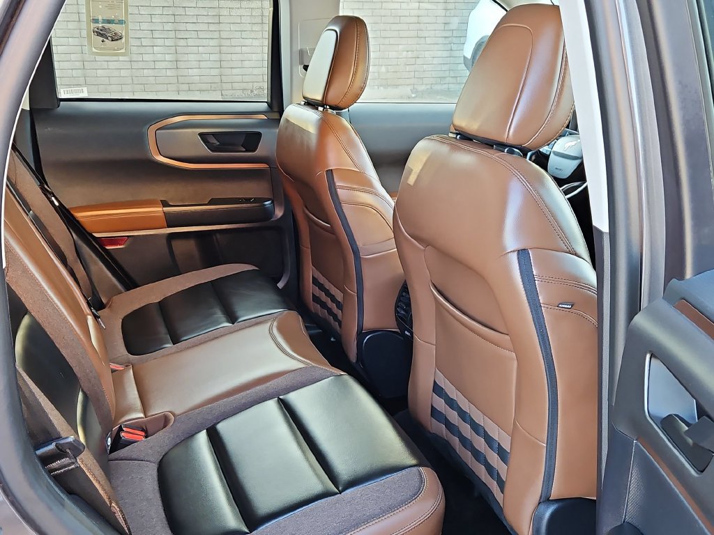 Used 2025 Ford Bronco Sport Outer Banks AWD/4WD image 30