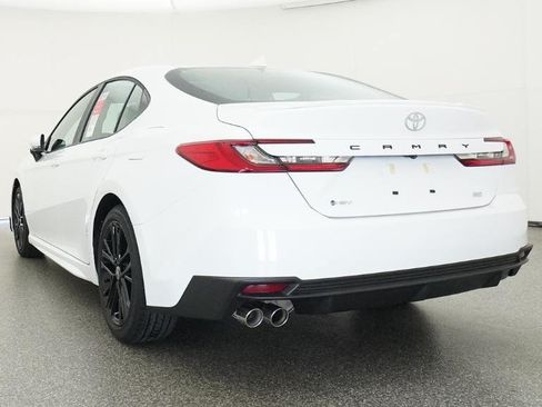 Used 2026 Toyota Camry SE FWD image 41