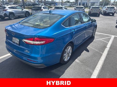 Used 2019 Ford Fusion SE FWD image 5